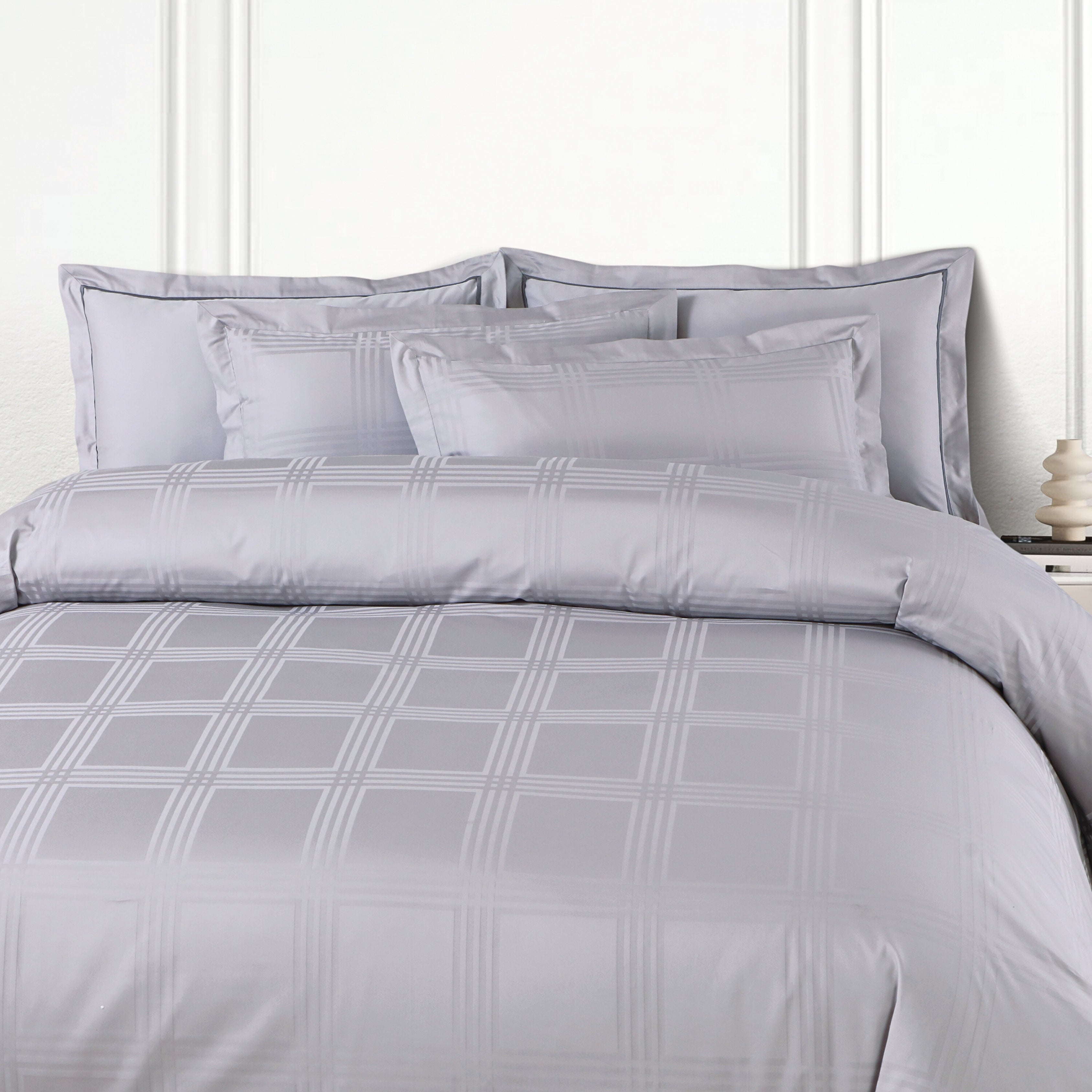 Malako Amalfi Jacquard Checkered 550 TC 100% Cotton King Size Bedding