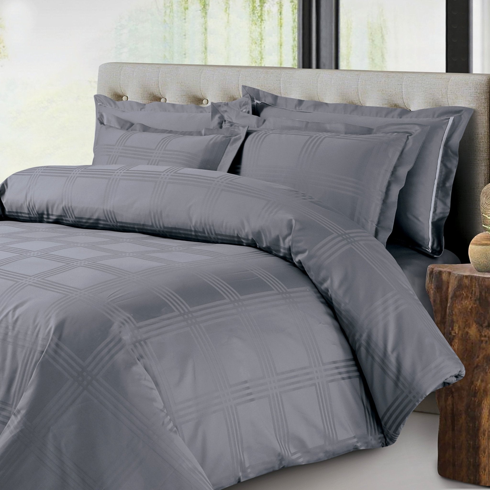 Malako Amalfi Jacquard Grey Checks 550 TC 100% Cotton King Size Bedding - MALAKO