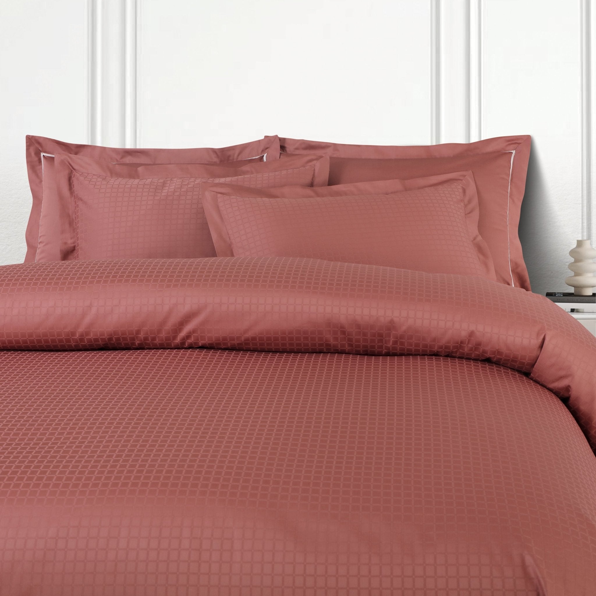 Malako Como Jacquard Checkered 550 TC 100% Cotton King Size Bedding - MALAKO