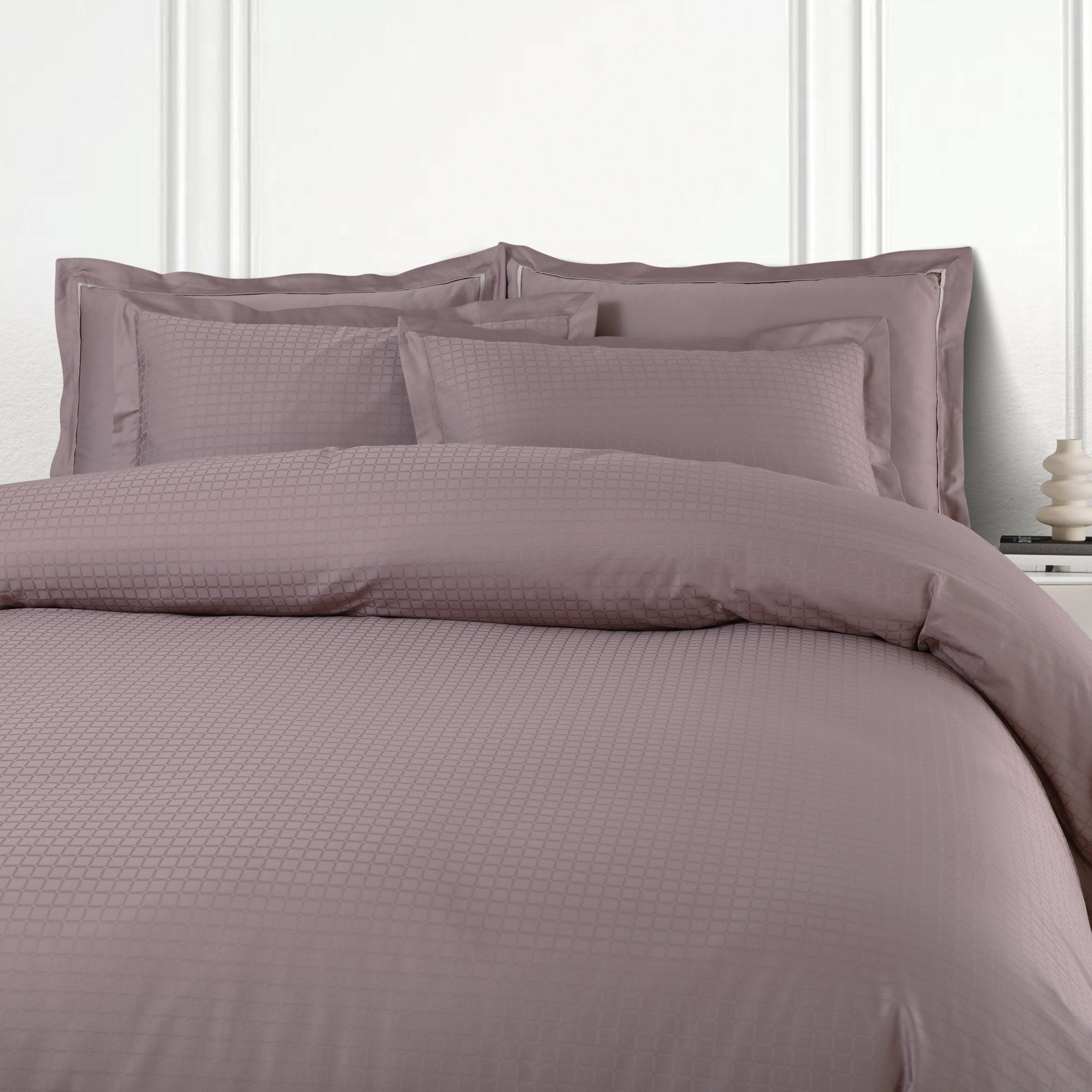 Malako Como Jacquard Checkered 550 TC 100% Cotton King Size Bedding - MALAKO