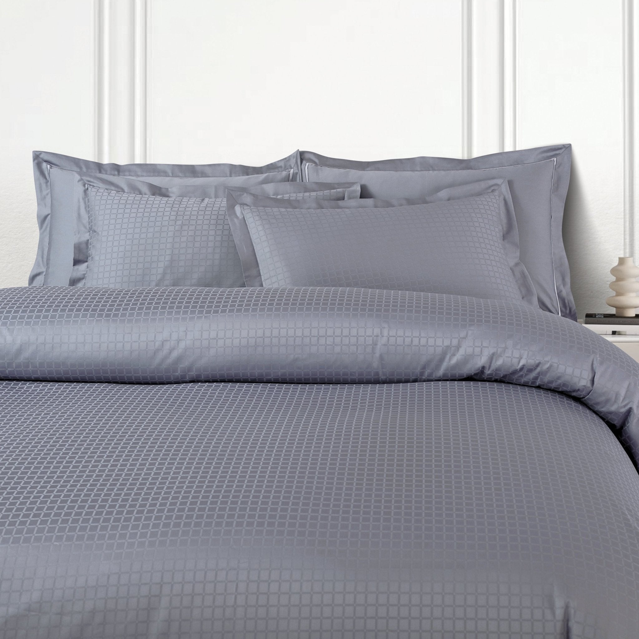 Malako Como Jacquard Checkered 550 TC 100% Cotton King Size Bedding - MALAKO