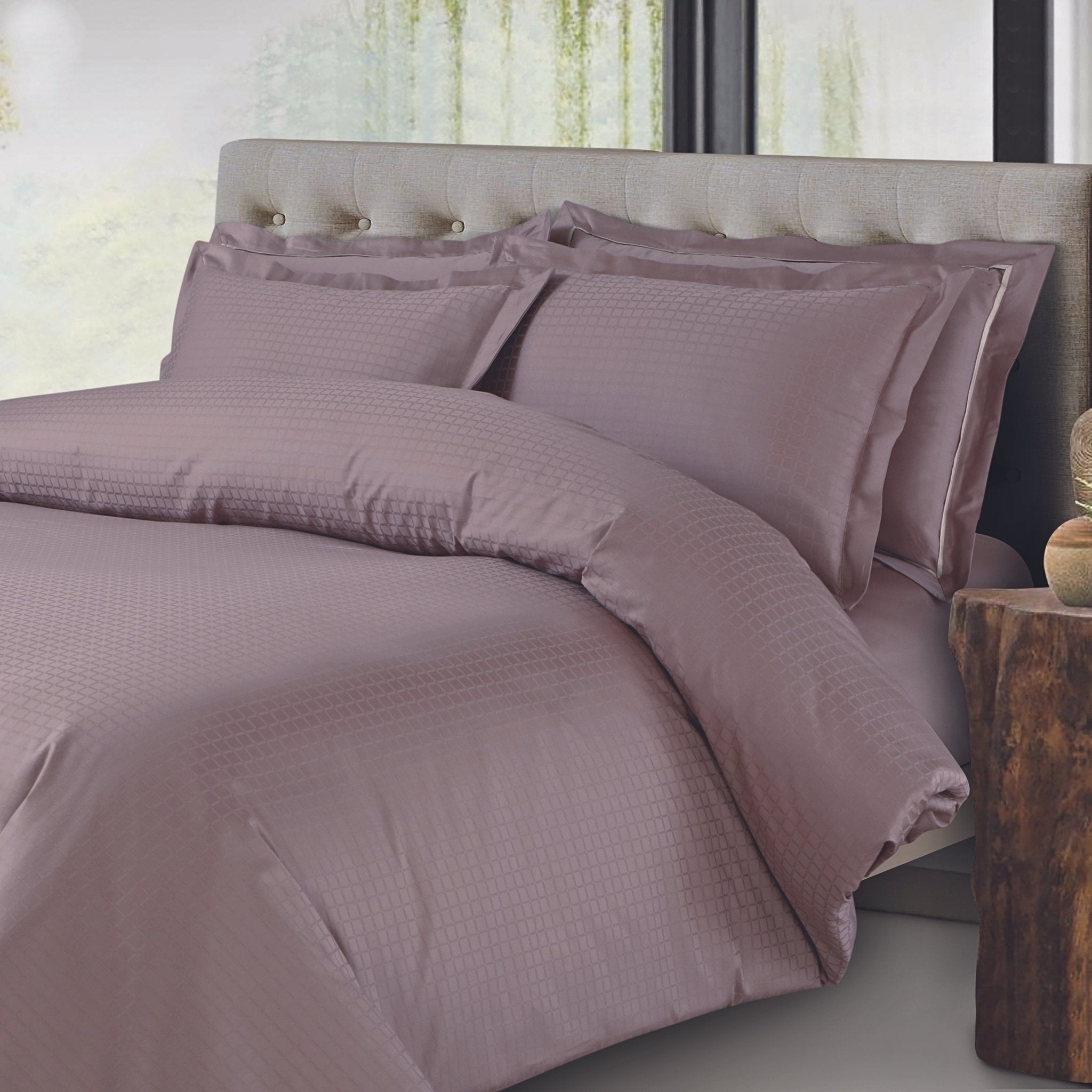 Malako Como Jacquard Wine Checks 550 TC 100% Cotton King Size Bedding - MALAKO