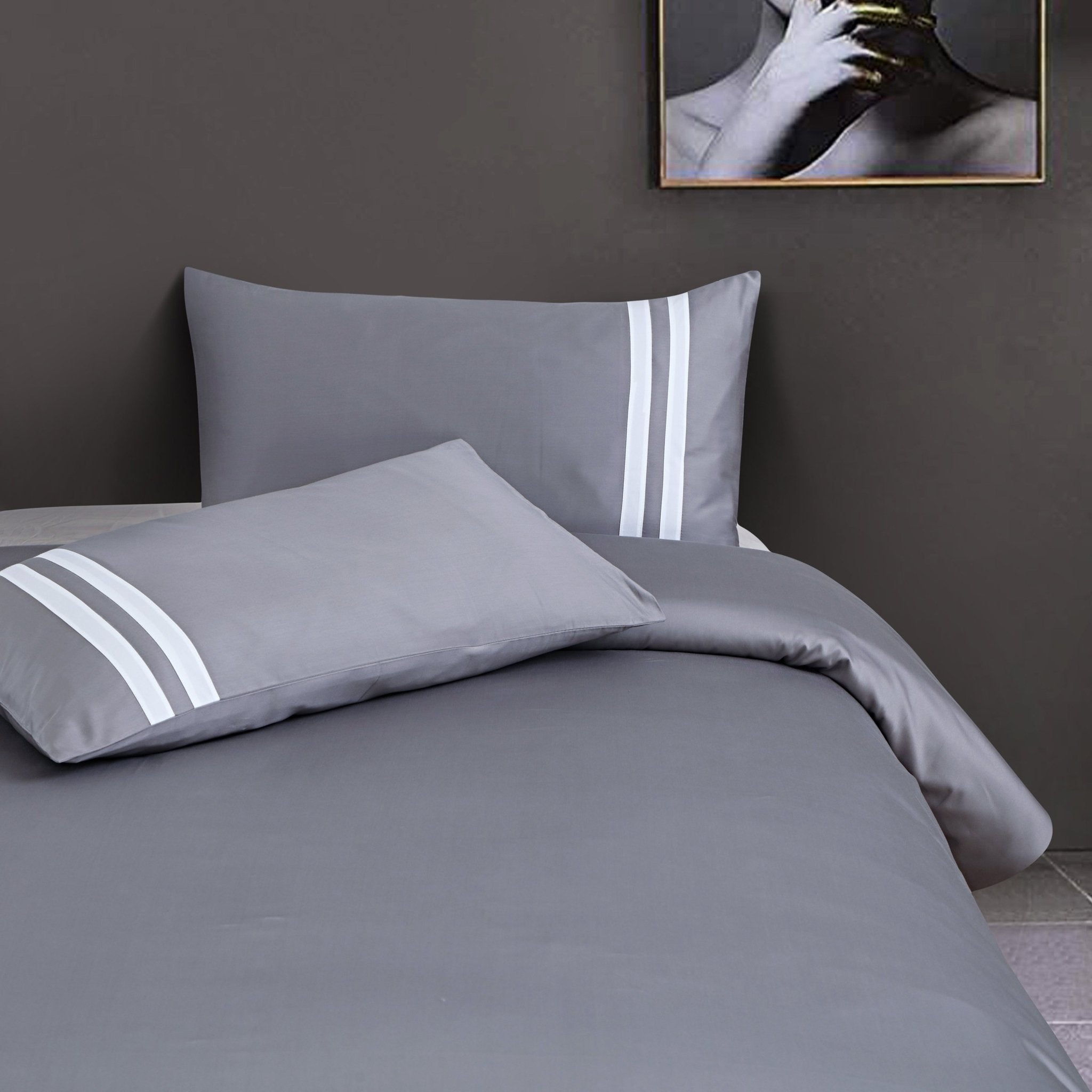 Malako Luxe 550TC 100% Cotton Dark Grey King Size Plain Bedsheet with 2 Striped Pillow Cases - MALAKO