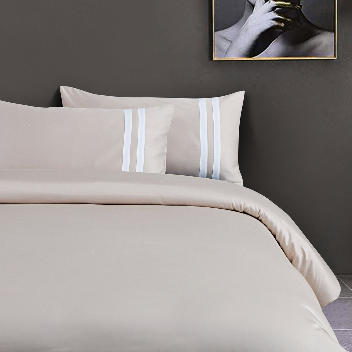 Malako Luxe 550TC 100% Cotton Light Beige King Size Plain Bedsheet with 2 Striped Pillow Cases - MALAKO