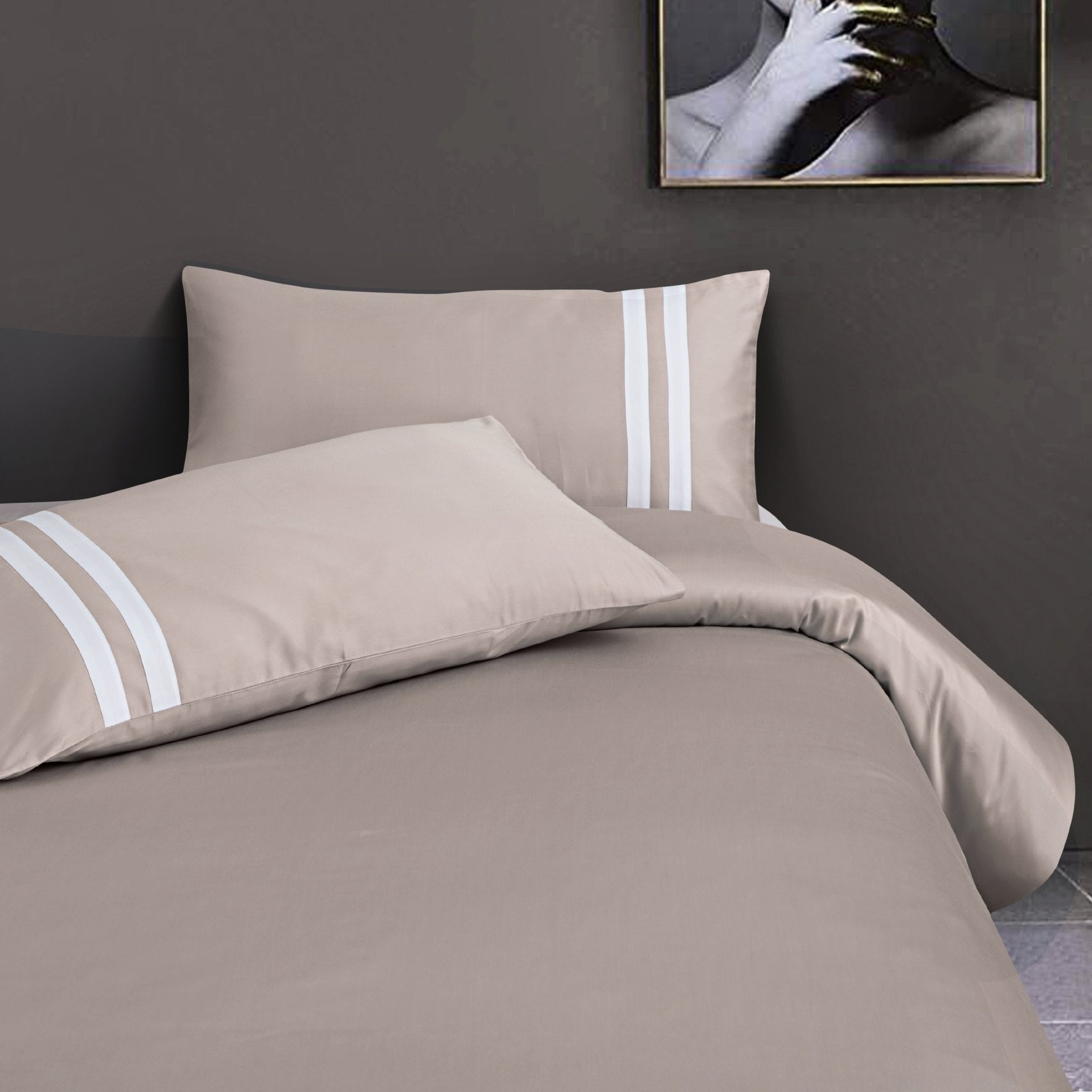 Malako Luxe 550TC 100% Cotton Taupe Brown King Size Plain Bedsheet with 2 Striped Pillow Cases - MALAKO