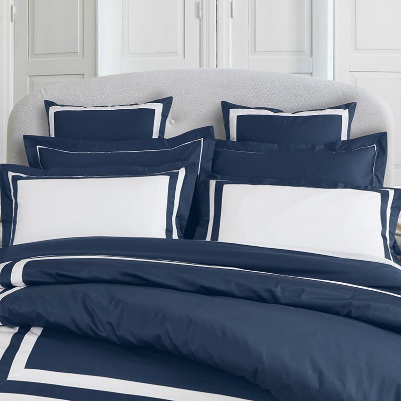 Malako Luxe 9 Piece Bedding Duvet Cover Set: Blue & White - MALAKO