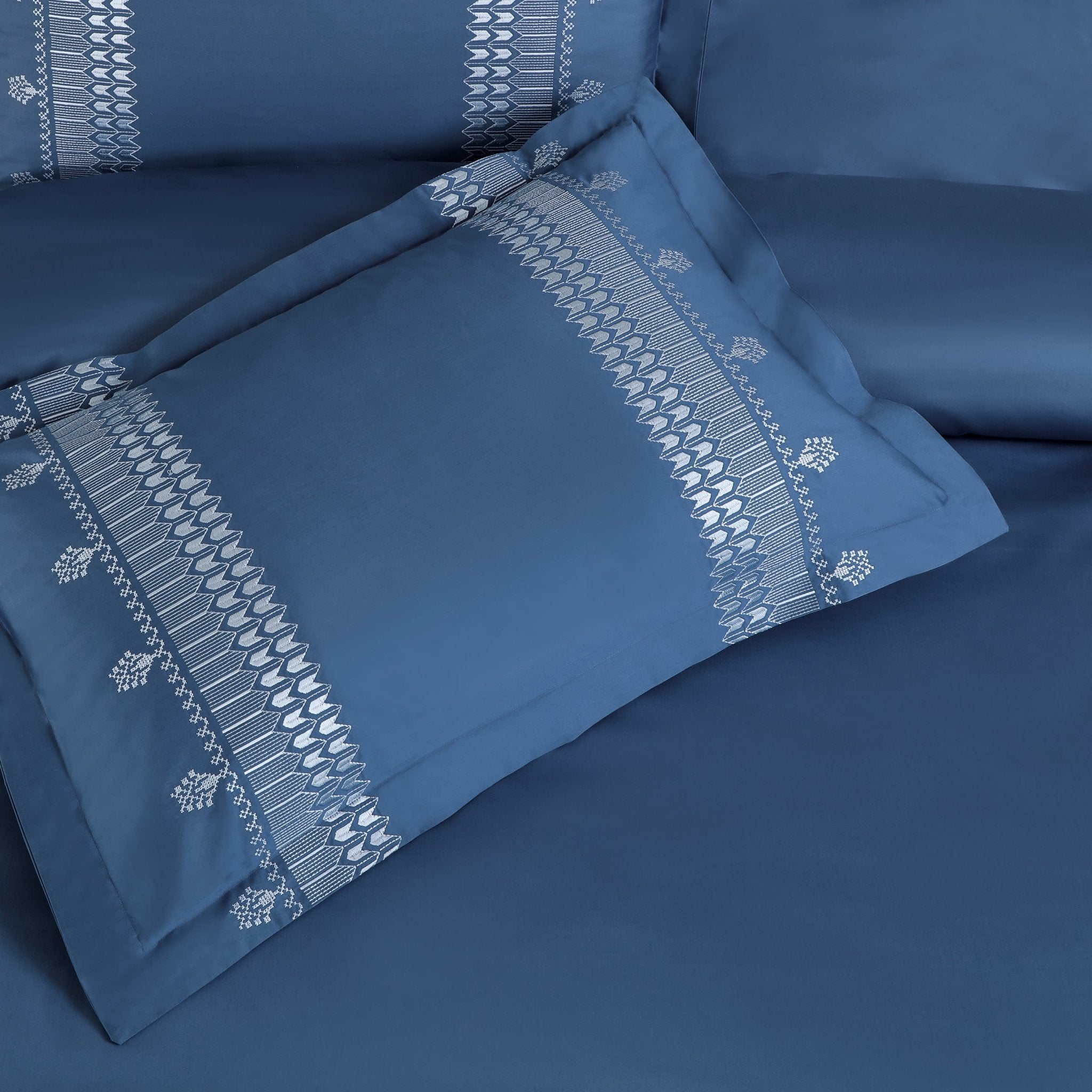 Malako Luxe Collection: 550 TC Legion Blue Premium Embroidered Bedding - MALAKO