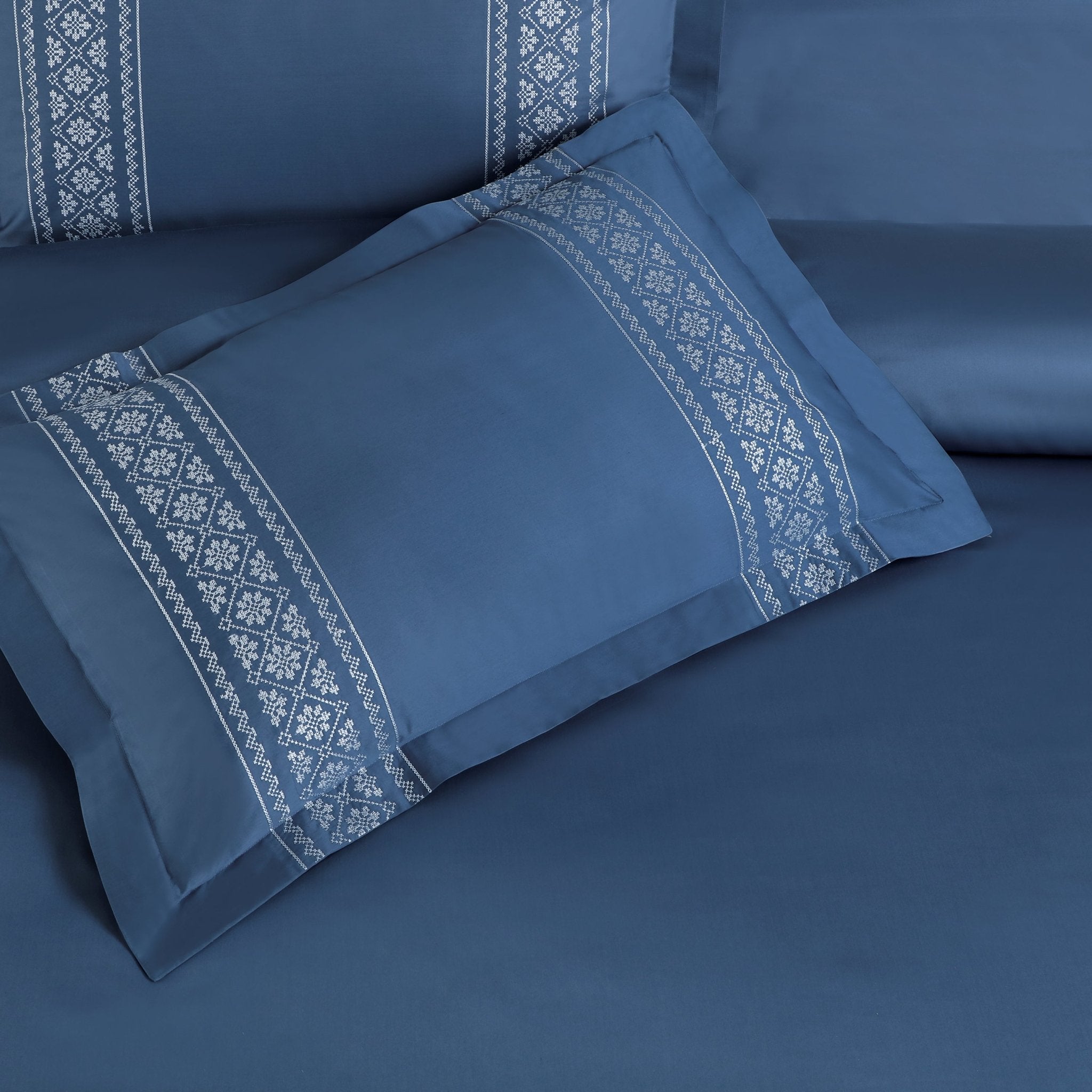 Malako Luxe Collection: 550 TC Legion Blue Premium Embroidered Bedding - MALAKO