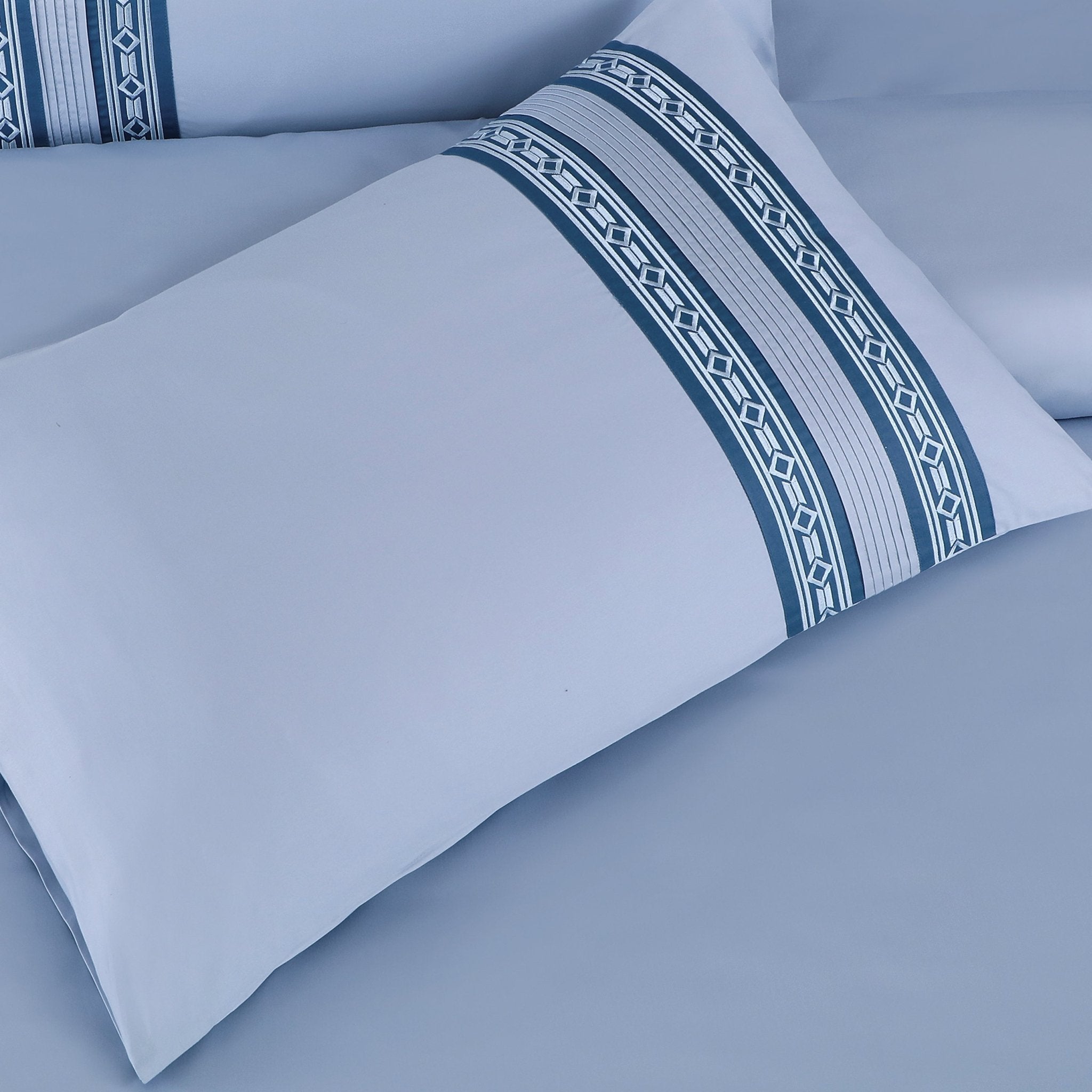 Malako Luxe Collection: 550 TC Pigeon Blue Premium Embroidered Bedding - MALAKO