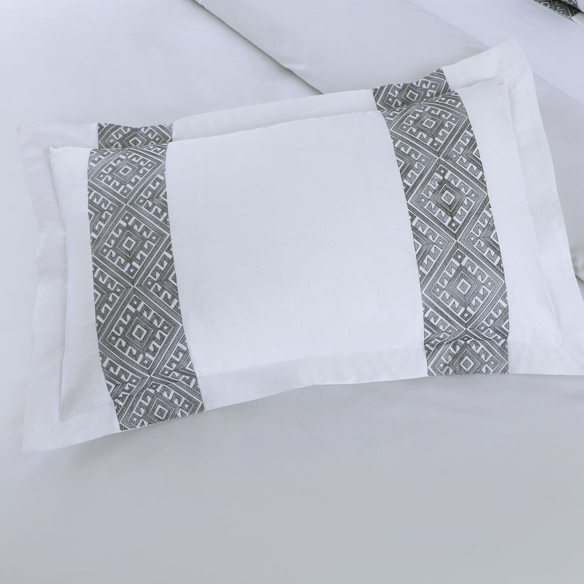 Malako Luxe Stitch & Dream: 550 TC White & Grey Premium Embroidered Bedding - MALAKO