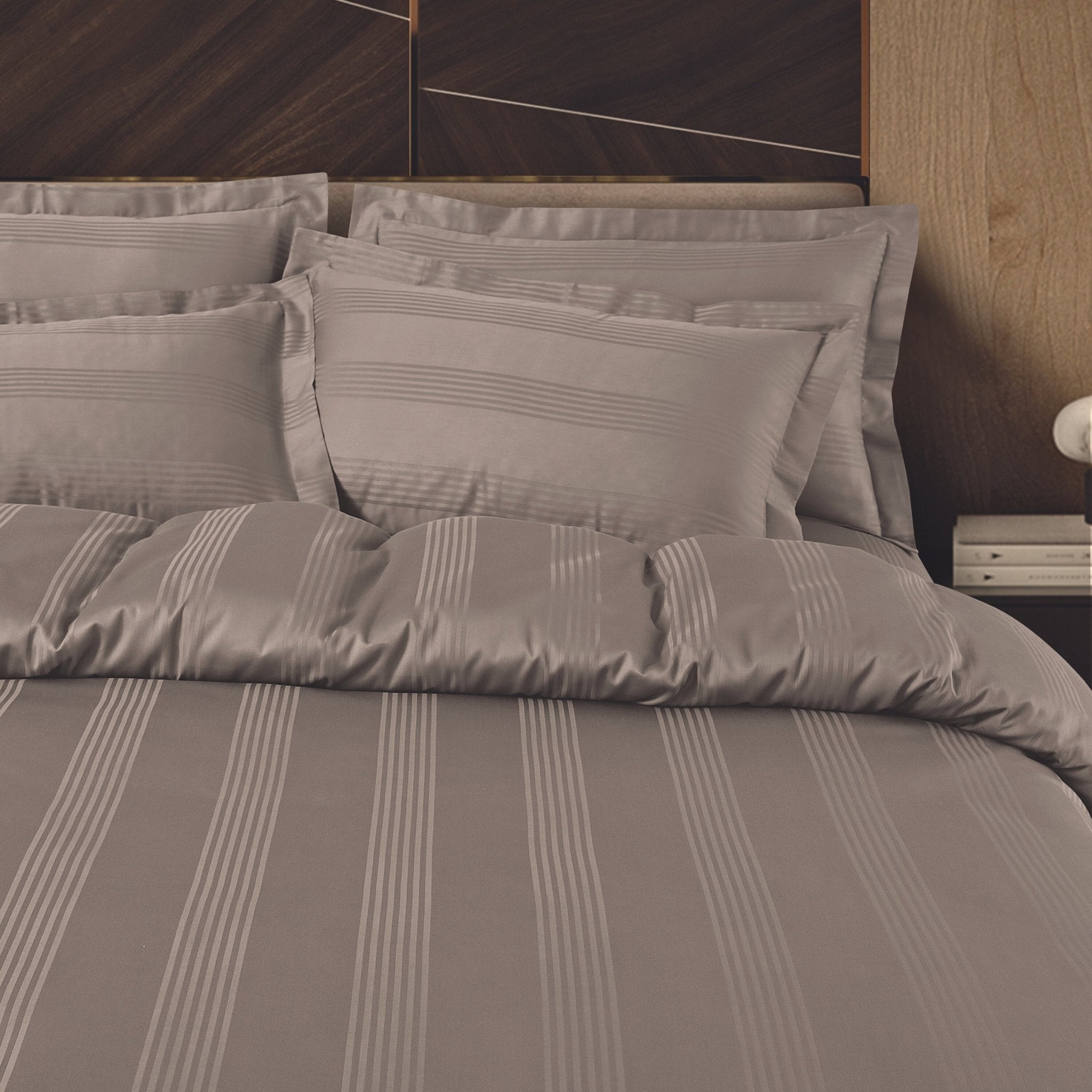 Malako Turin Jacquard Taupe Brown Stripes 500 TC 100% Cotton King Size Bed Sheet - MALAKO