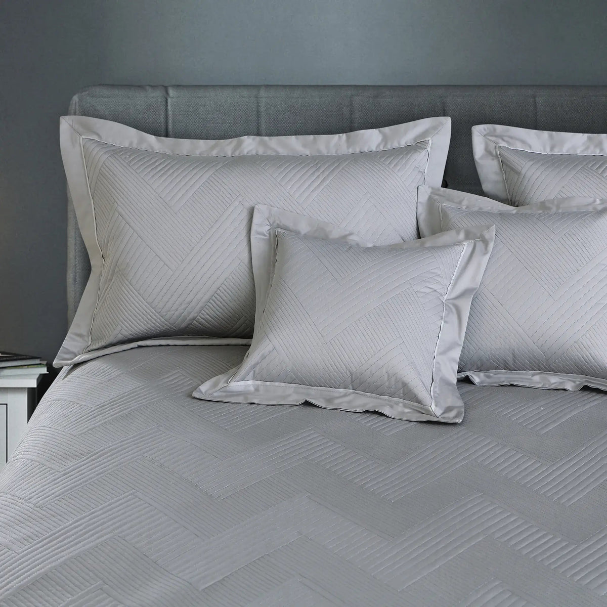 Malako Kairo 500 TC Pearl River Grey Solid King Size 100% Cotton Quilted Bed Cover Set - MALAKO